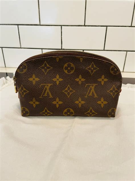 authentic louis vuitton makeup bag.